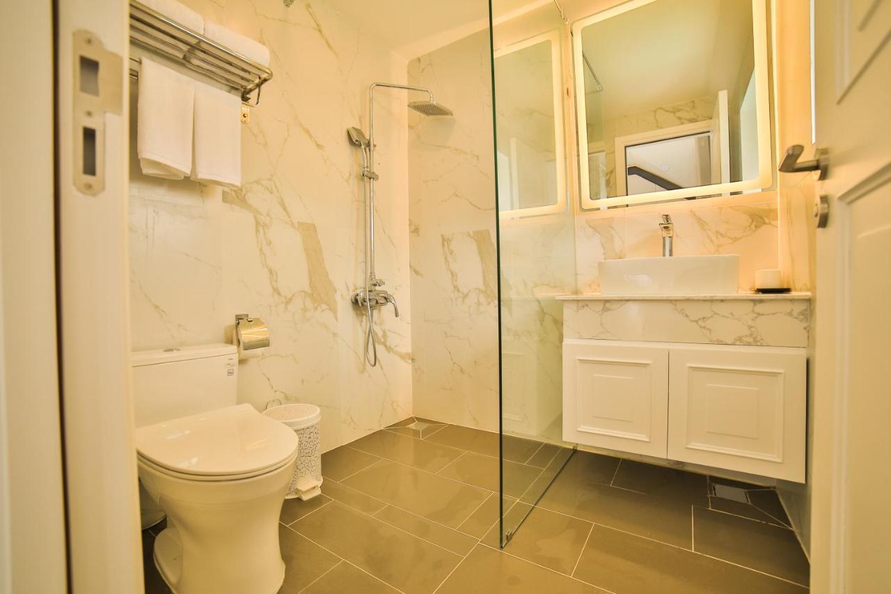 Monaco Hotel Khu Chi Lăng Esterno foto