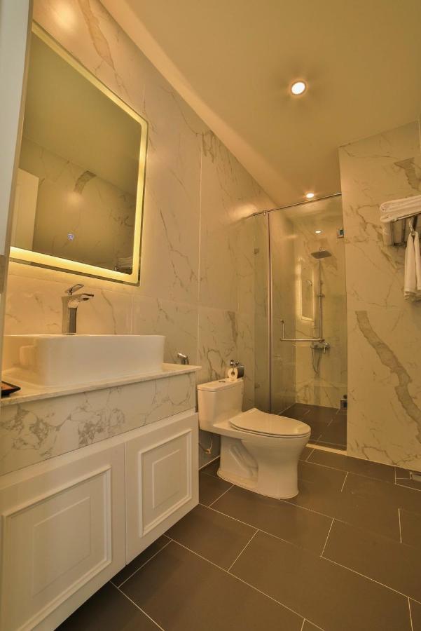Monaco Hotel Khu Chi Lăng Esterno foto