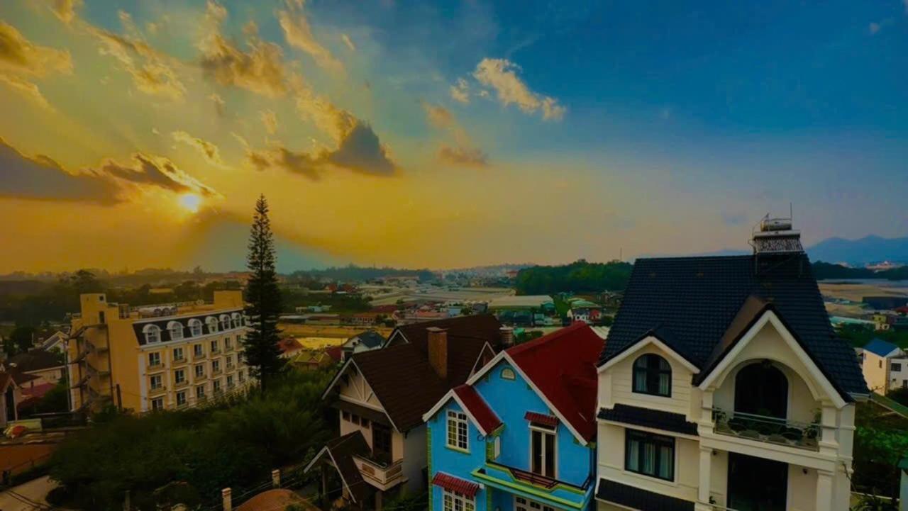 Monaco Hotel Khu Chi Lăng Esterno foto