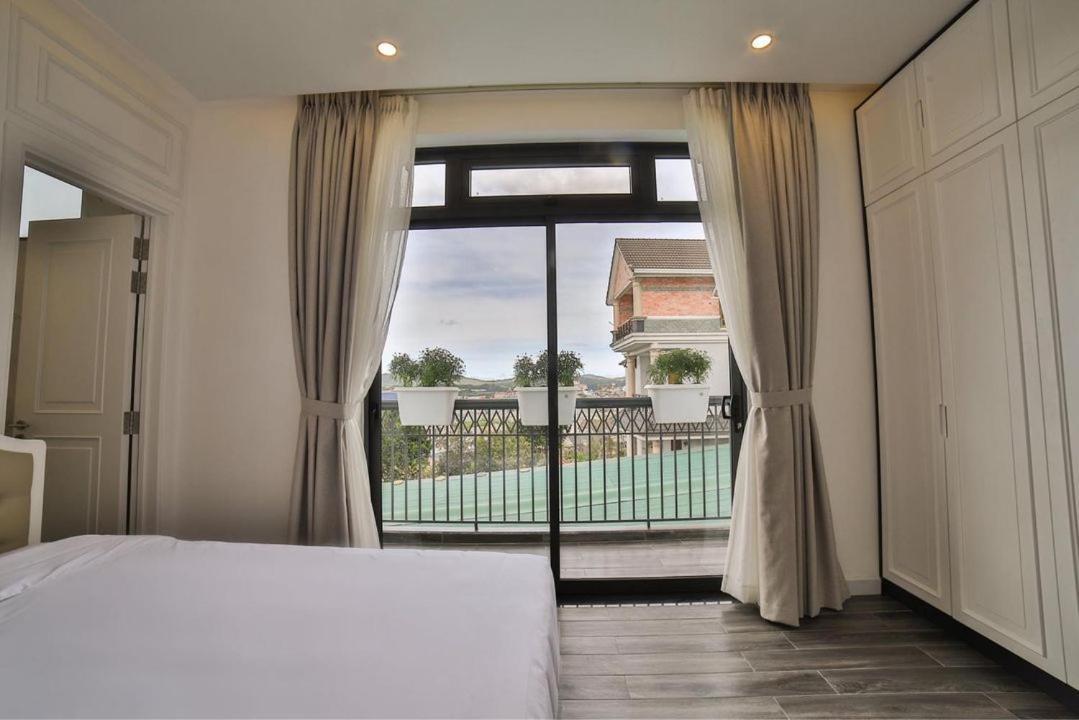 Monaco Hotel Khu Chi Lăng Esterno foto